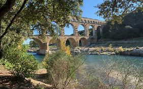 Maison de ville Pont du Gard centre historique